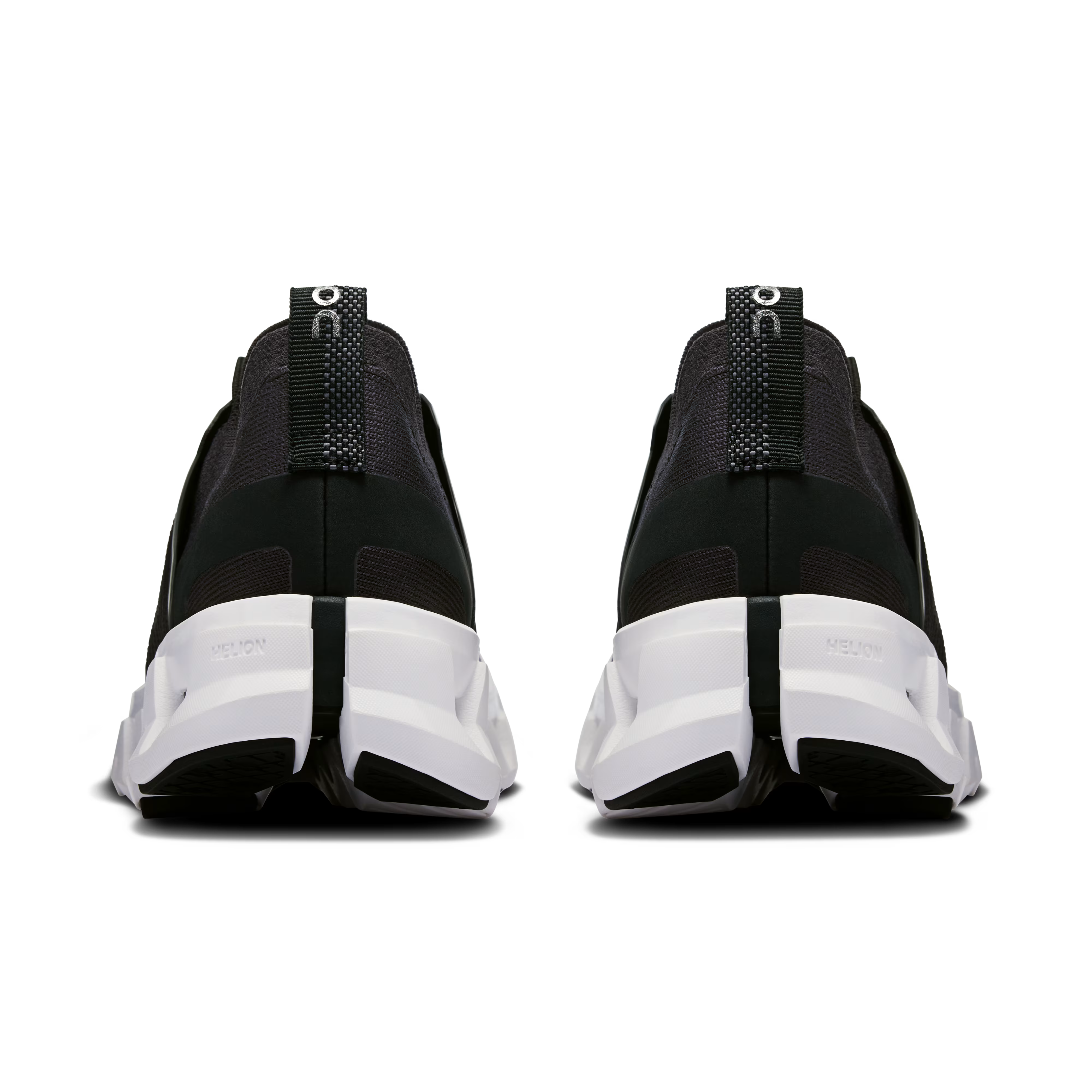 On Women's Cloud Swift 4 Black White