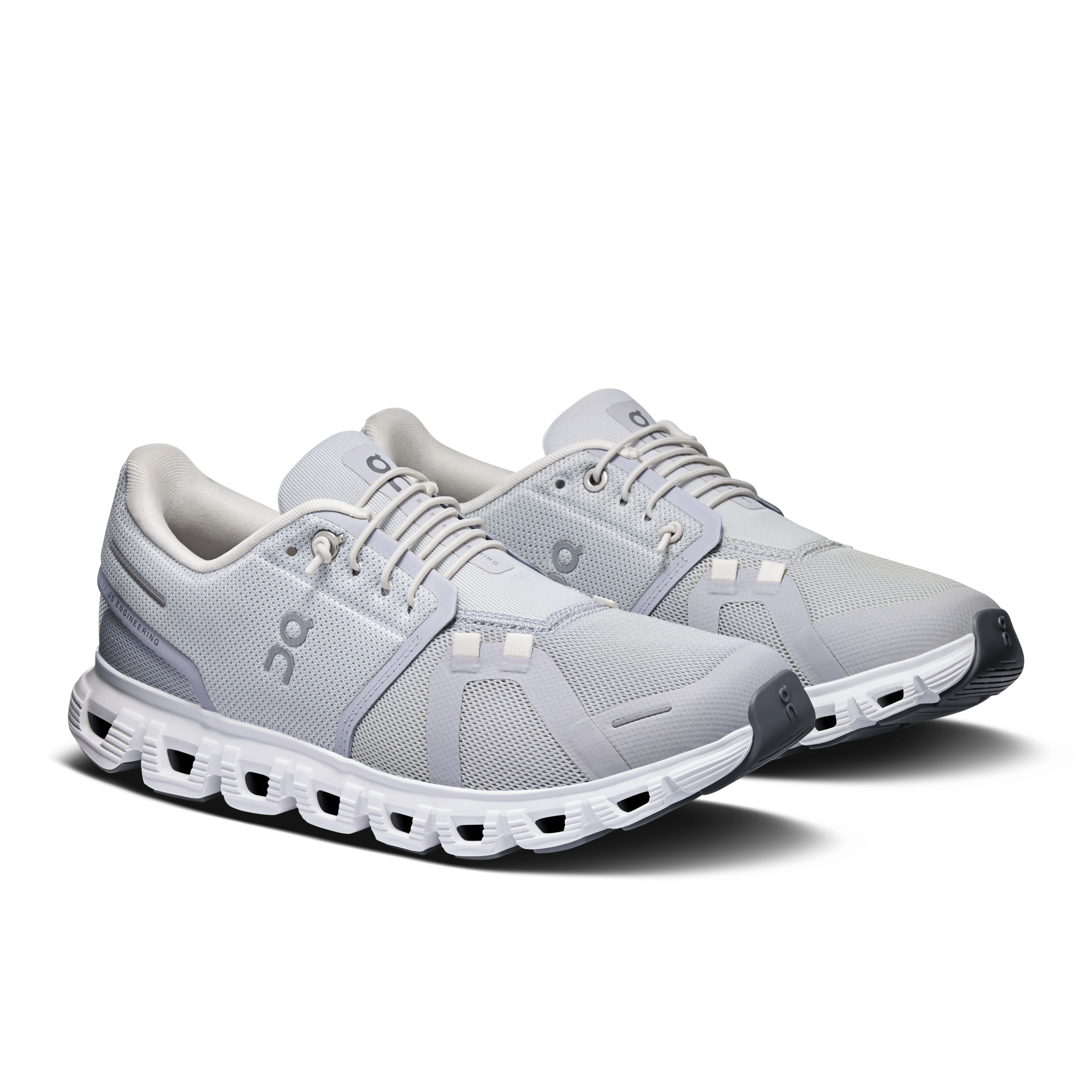 On Men's Cloud 6 lifestyle shoe in Glacier & White