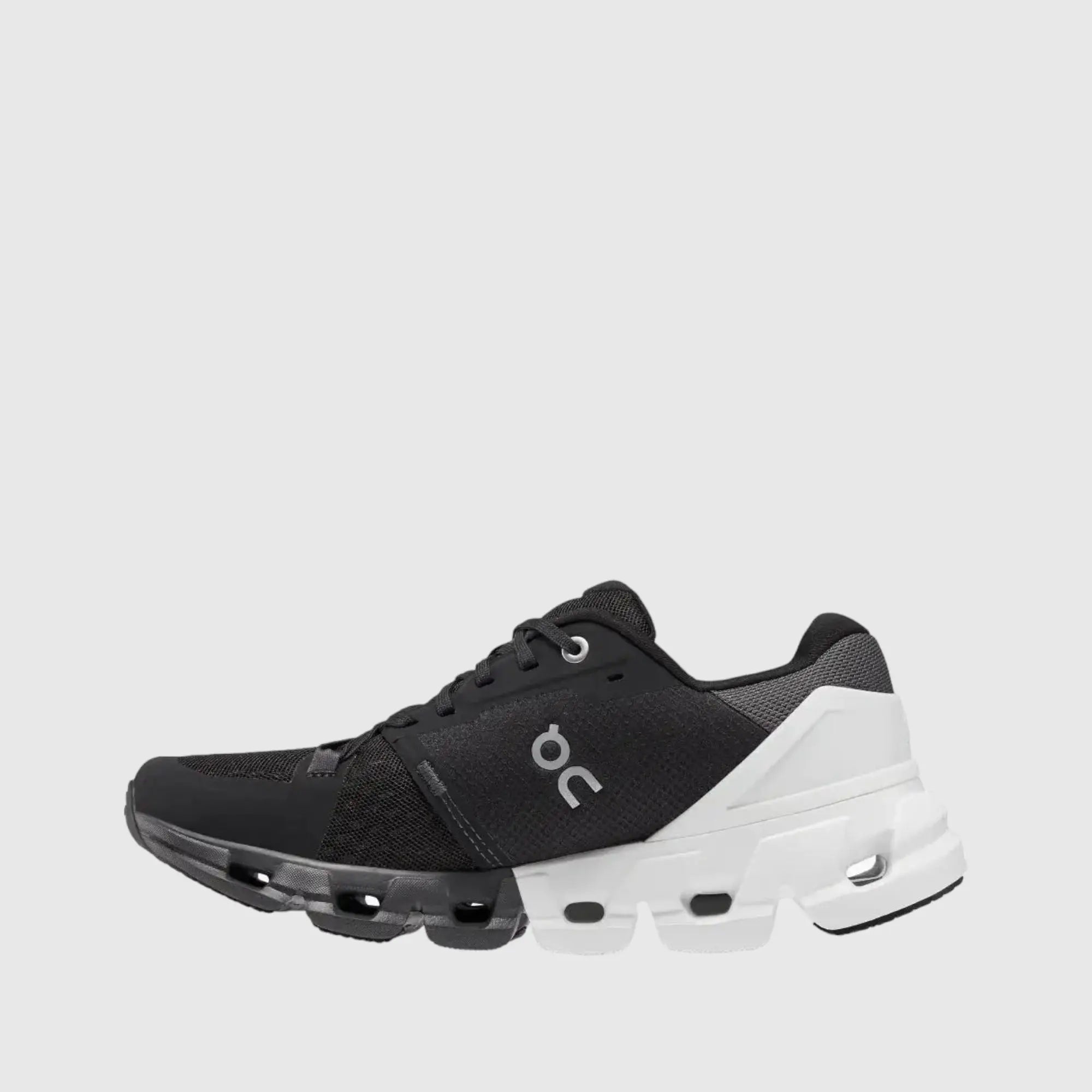 On Women's Cloud Flyer Black White Air Studio