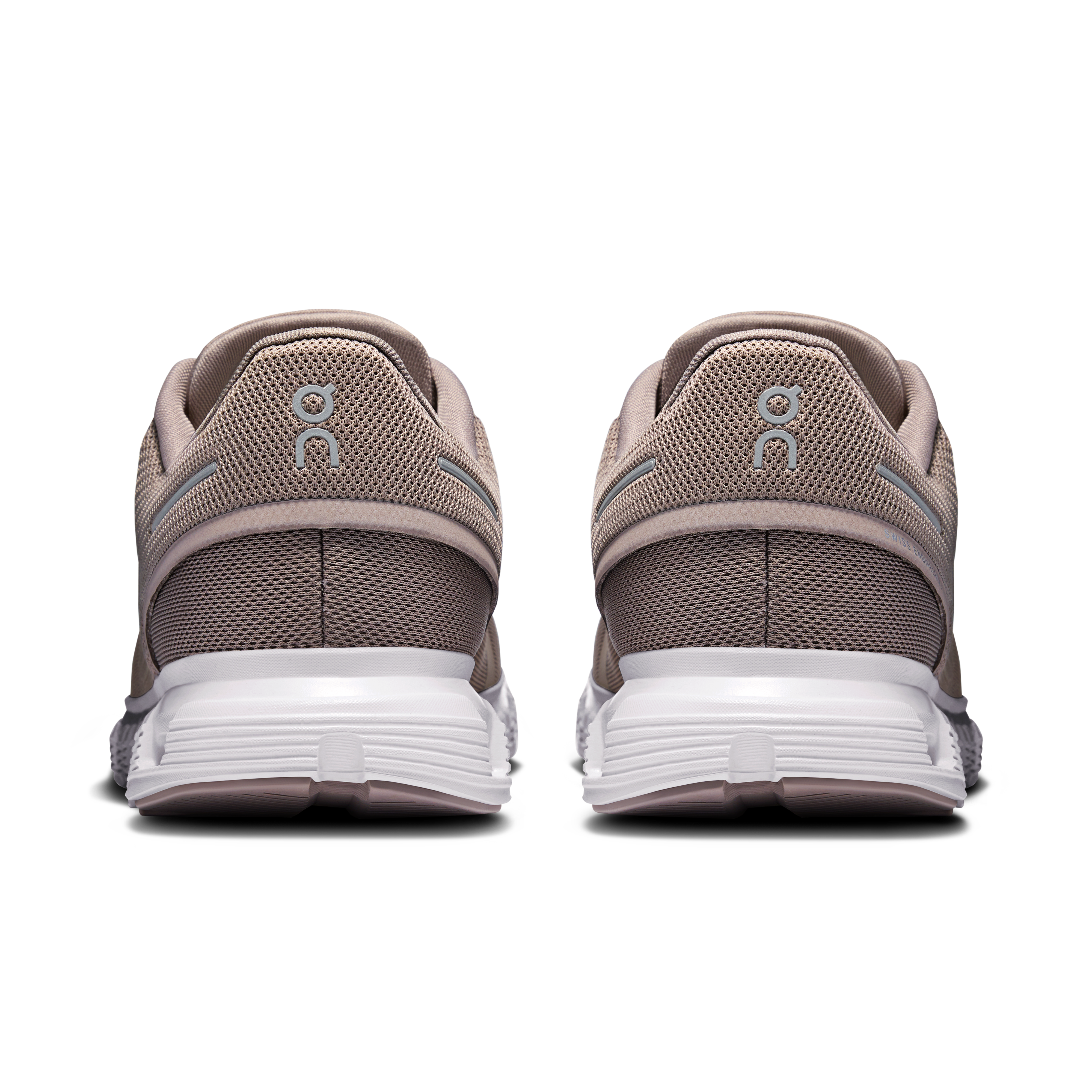 On mens cloud 6 lifestyle shoe in fog & white