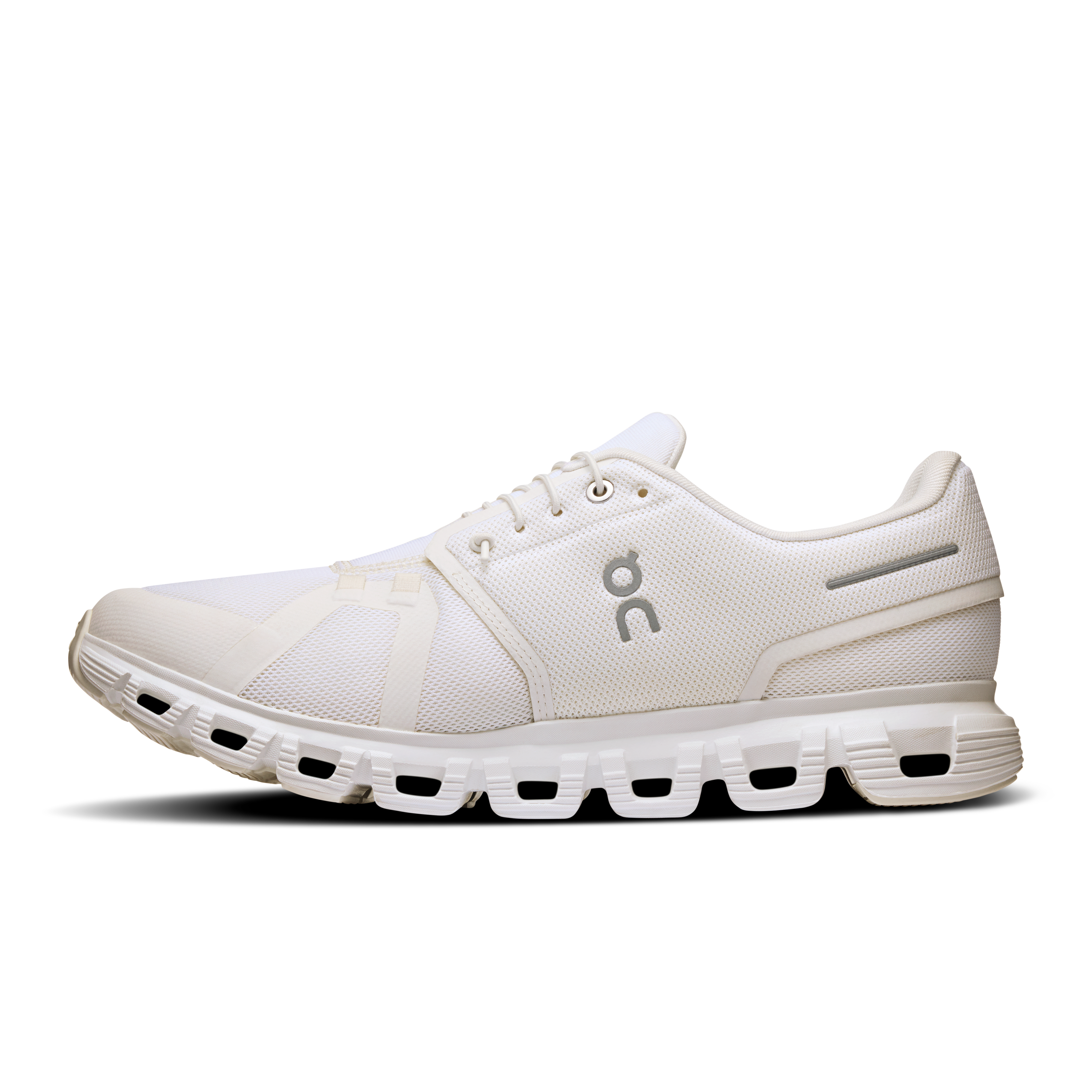 On mens cloud 6 lifestyle shoe in white